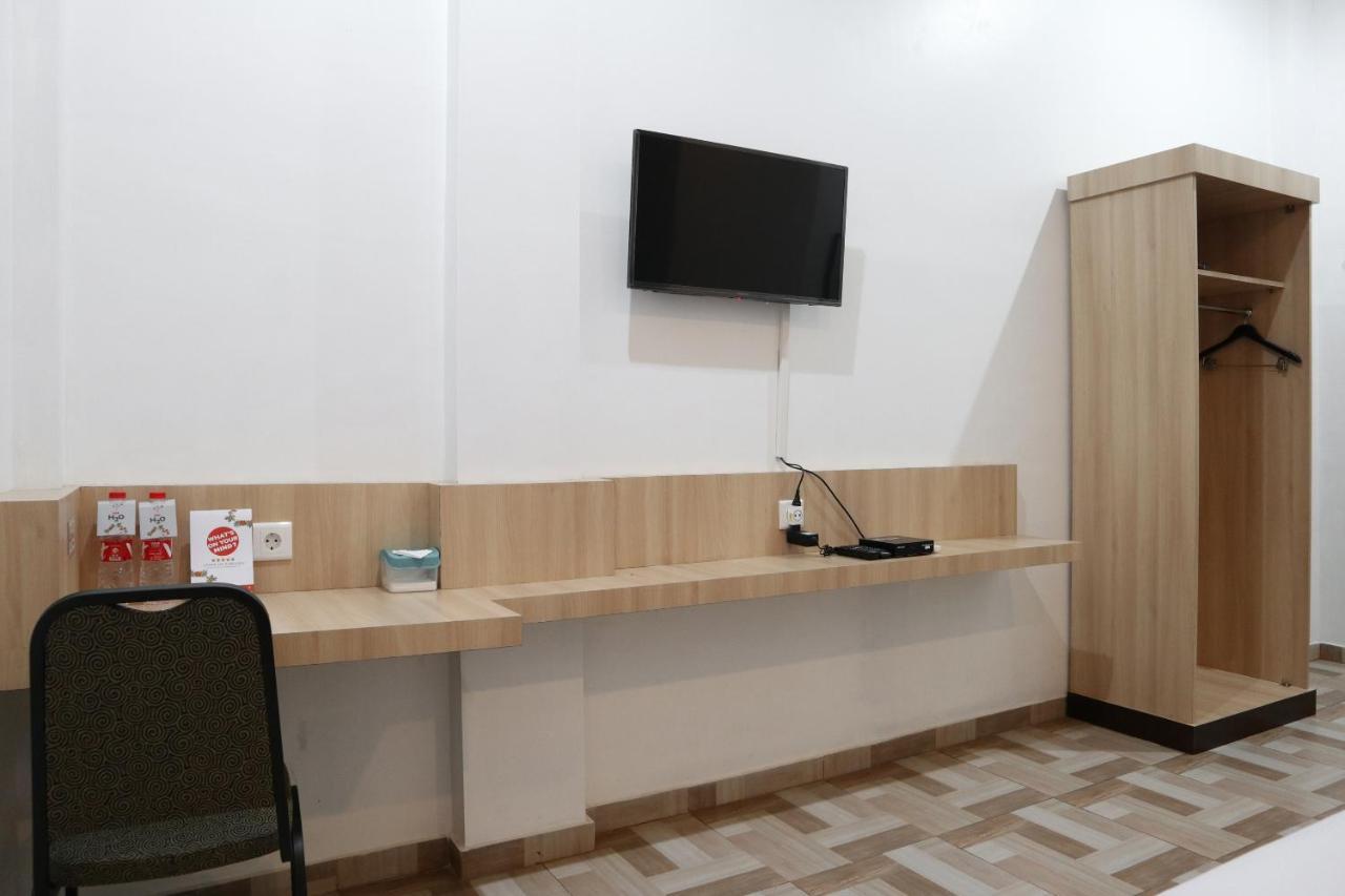 Oyo 1994 Baba Hotel 2*